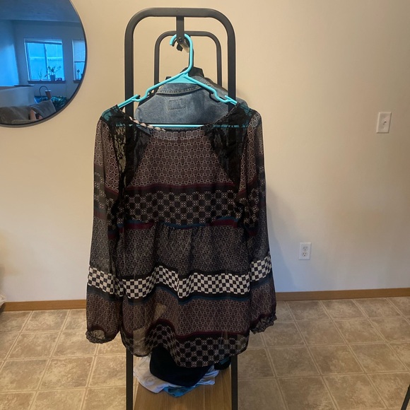 Women’s Blouse - Picture 2 of 2